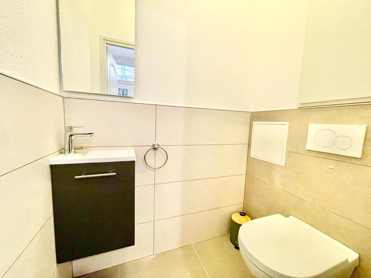 Apartamento Colmar - Le Nichoir - Centre Historique - Parking Gratuit - Box Velo & Poussette Exterior foto